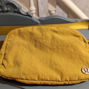 Lululemon Everywhere Belt Bag